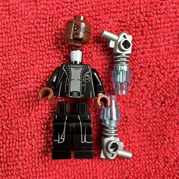 🔥 LEGO Minifigure Nick Fury sh585b Marvel Super Heroes 76153 NEVER ASSEMBLED - Picture 3 of 4